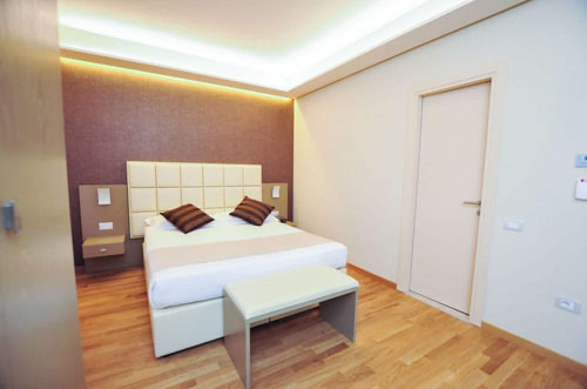 Hotel Dori 페스키에라델가르다 외부 사진